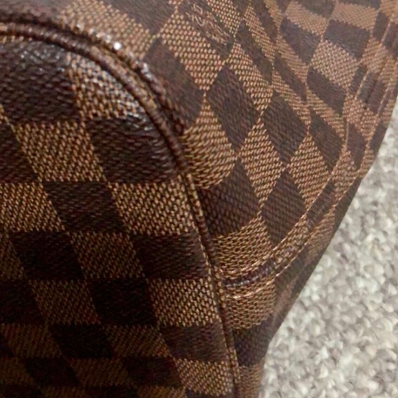 ❣️SOLD❣️Authentic LV never full with pouch - Picture 5 of 9